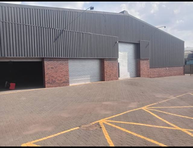 2,400M² WAREHOUSE TO LET IN WADEVILLE